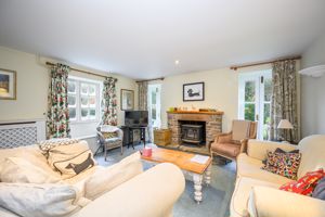 Sitting Room- click for photo gallery